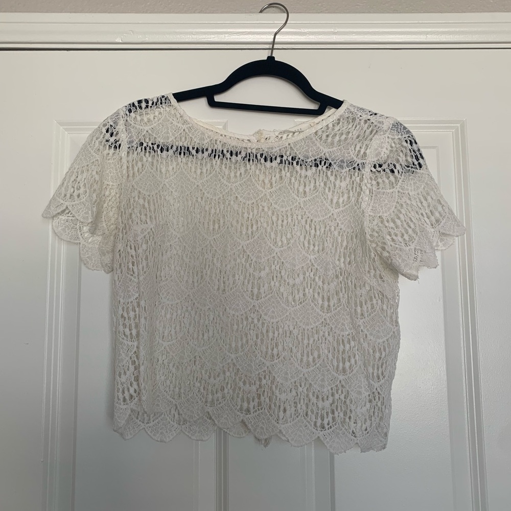Lush scalloped lace top